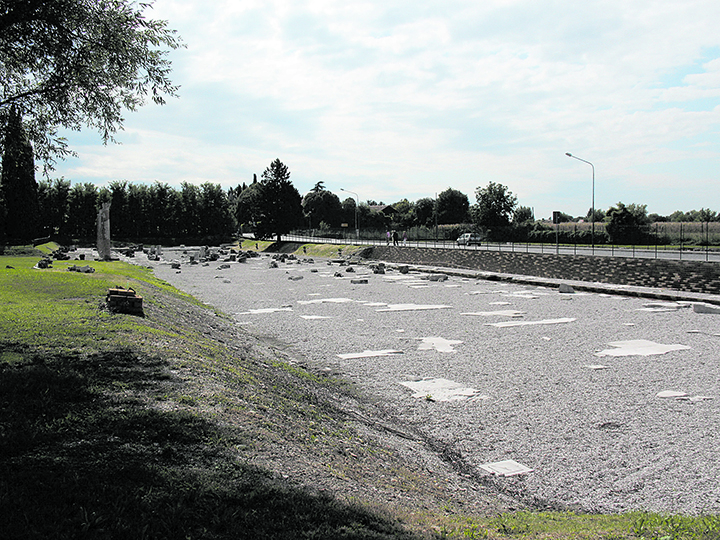 Sta per finire l’assedio ad Aquileia.
